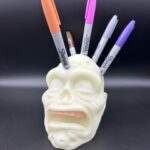 Zombiestiftehalter-mit-Stiften